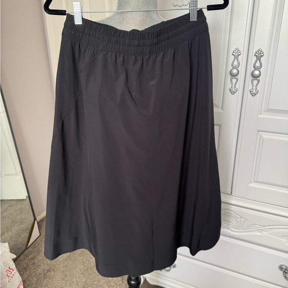Athleta Charcoal Midi Skirt - Picture 2 of 4